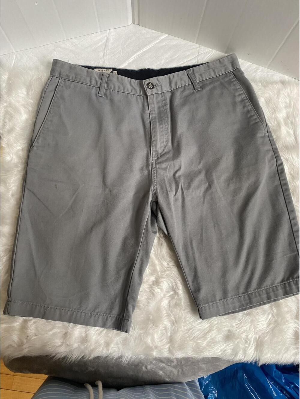 Volcom Men's Gray Casual Shorts Size 33